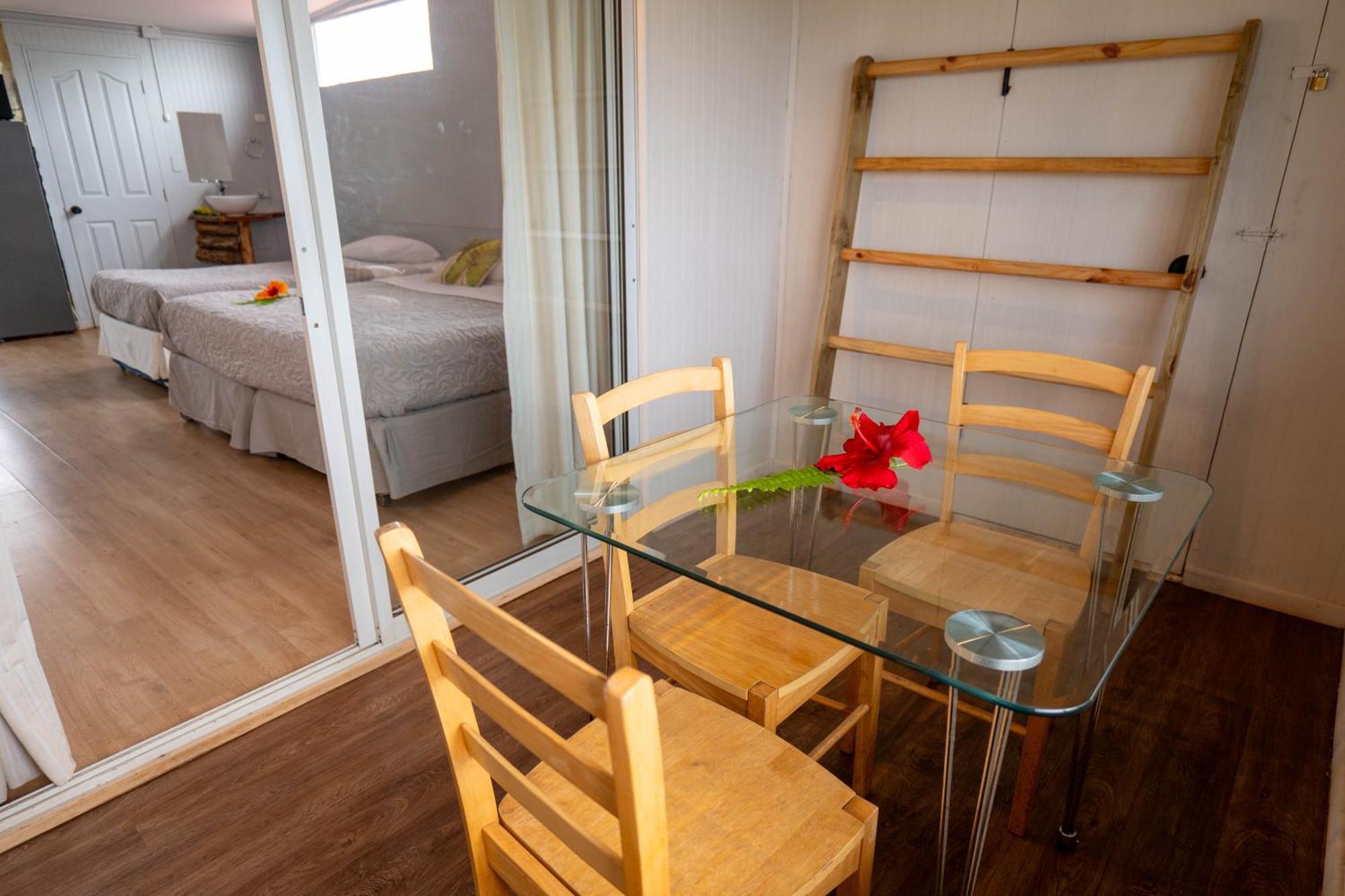 Hotel Uka Mana Hanga Roa Buitenkant foto