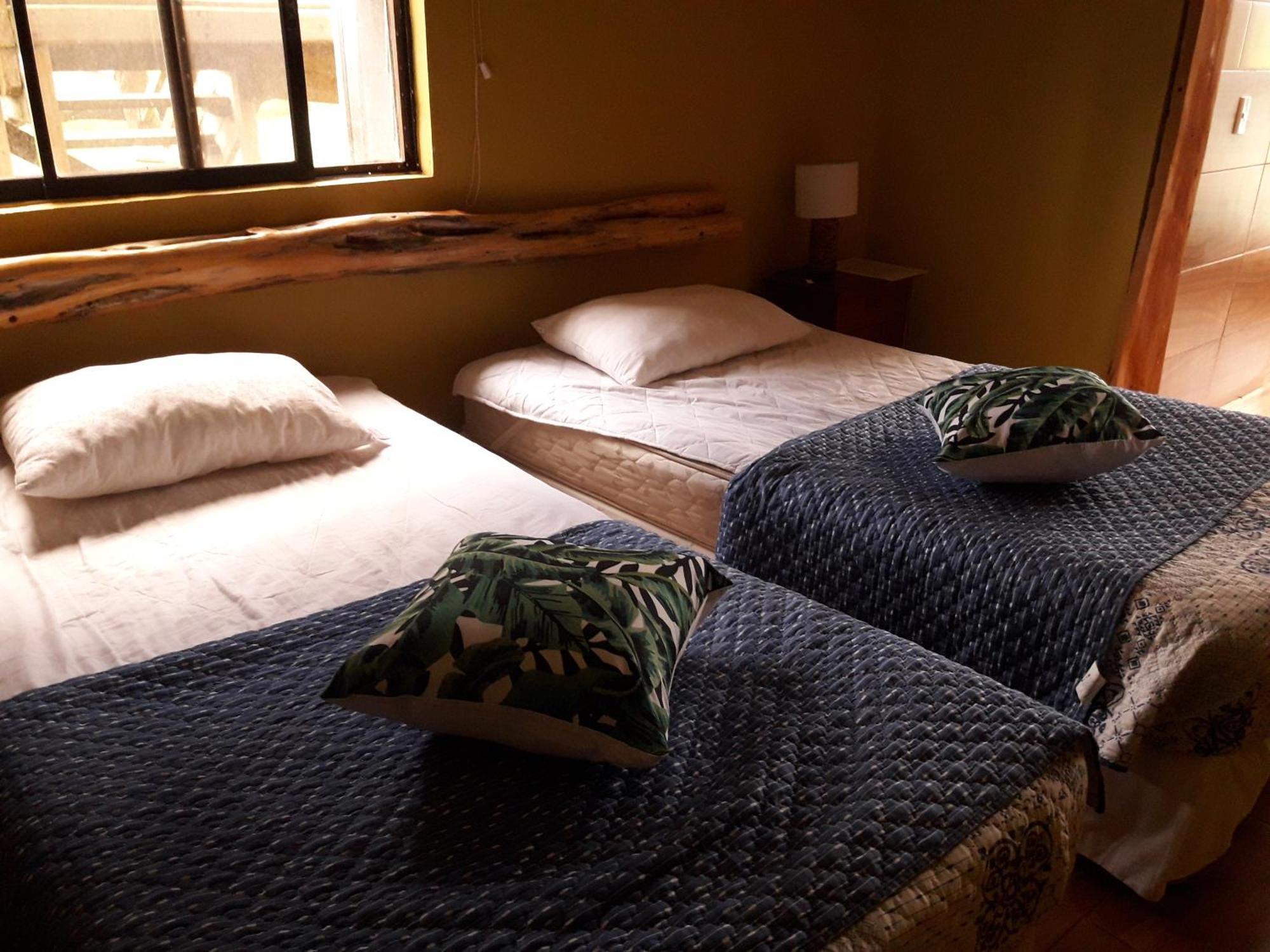 Hotel Uka Mana Hanga Roa Buitenkant foto